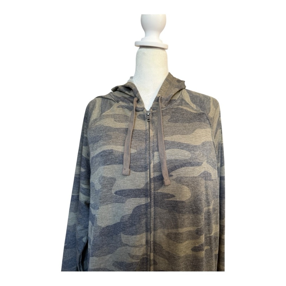 Active Seller! Torrid Camo Tunic Hoodie Zip-Up Jacket Torrid Size Plus NWT - Picture 3 of 6